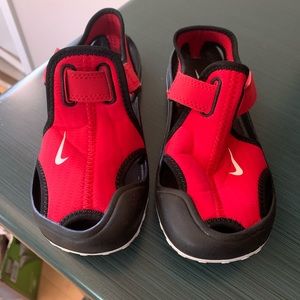 Nike Sunray sandals size 1